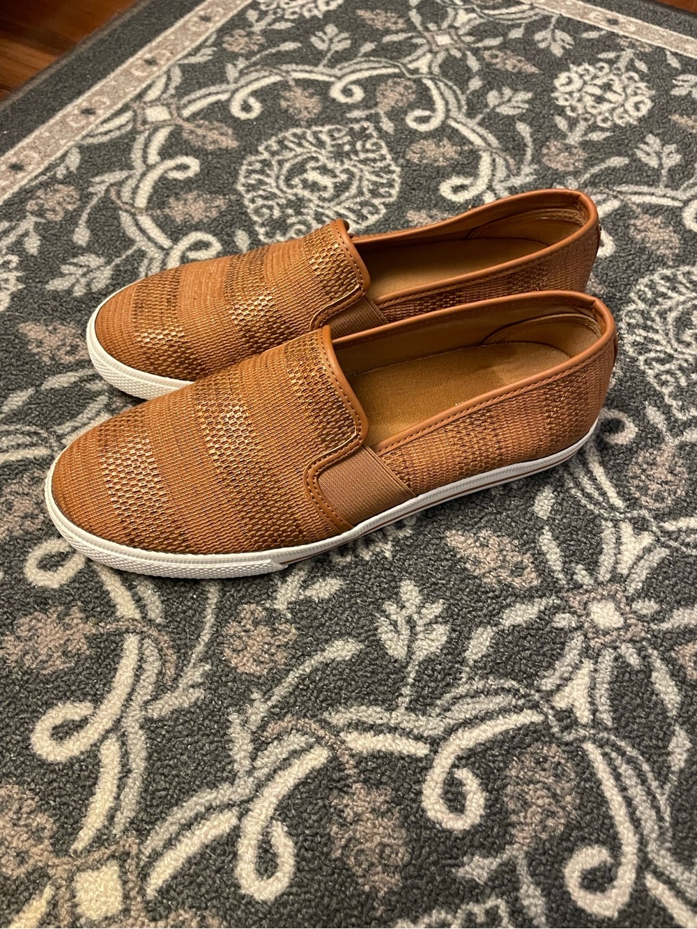 Lauren Ralph Lauren Jinny slip on, size 9